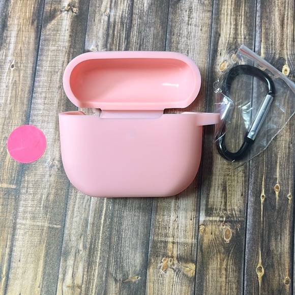 5for$10 Light Pink AirPods Pro Silicone Protective Case - AirPods Accessories - Picture 5 of 5